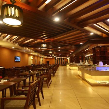 Ramada Plaza Xishuangbanna Hotel Екстериор снимка