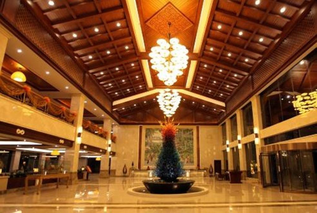 Ramada Plaza Xishuangbanna Hotel Екстериор снимка