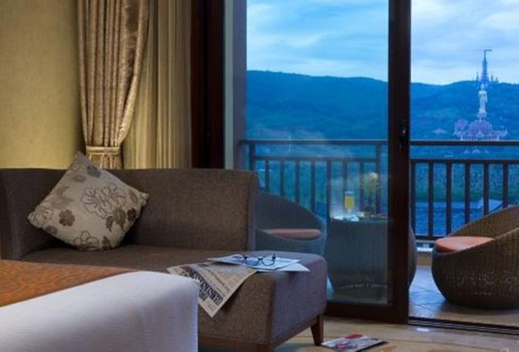 Ramada Plaza Xishuangbanna Hotel Екстериор снимка