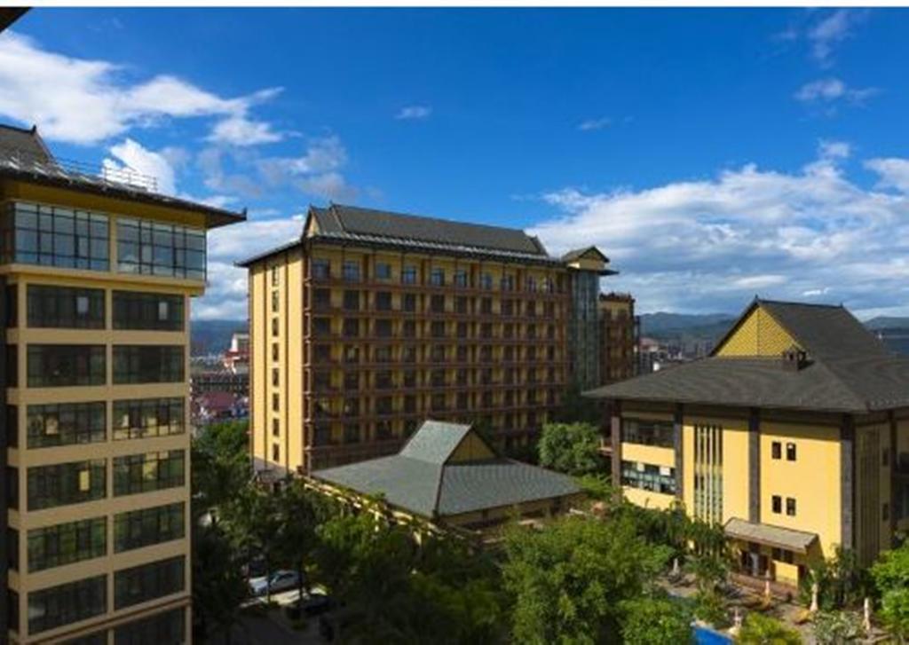 Ramada Plaza Xishuangbanna Hotel Екстериор снимка