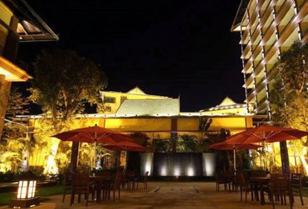 Ramada Plaza Xishuangbanna Hotel Екстериор снимка