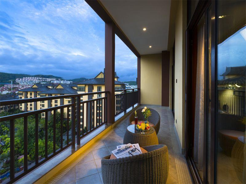 Ramada Plaza Xishuangbanna Hotel Екстериор снимка