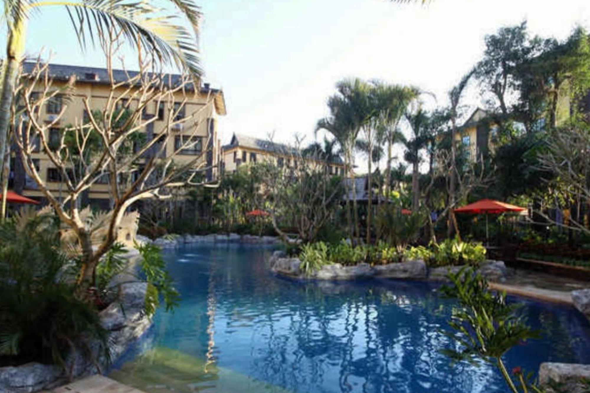 Ramada Plaza Xishuangbanna Hotel Екстериор снимка